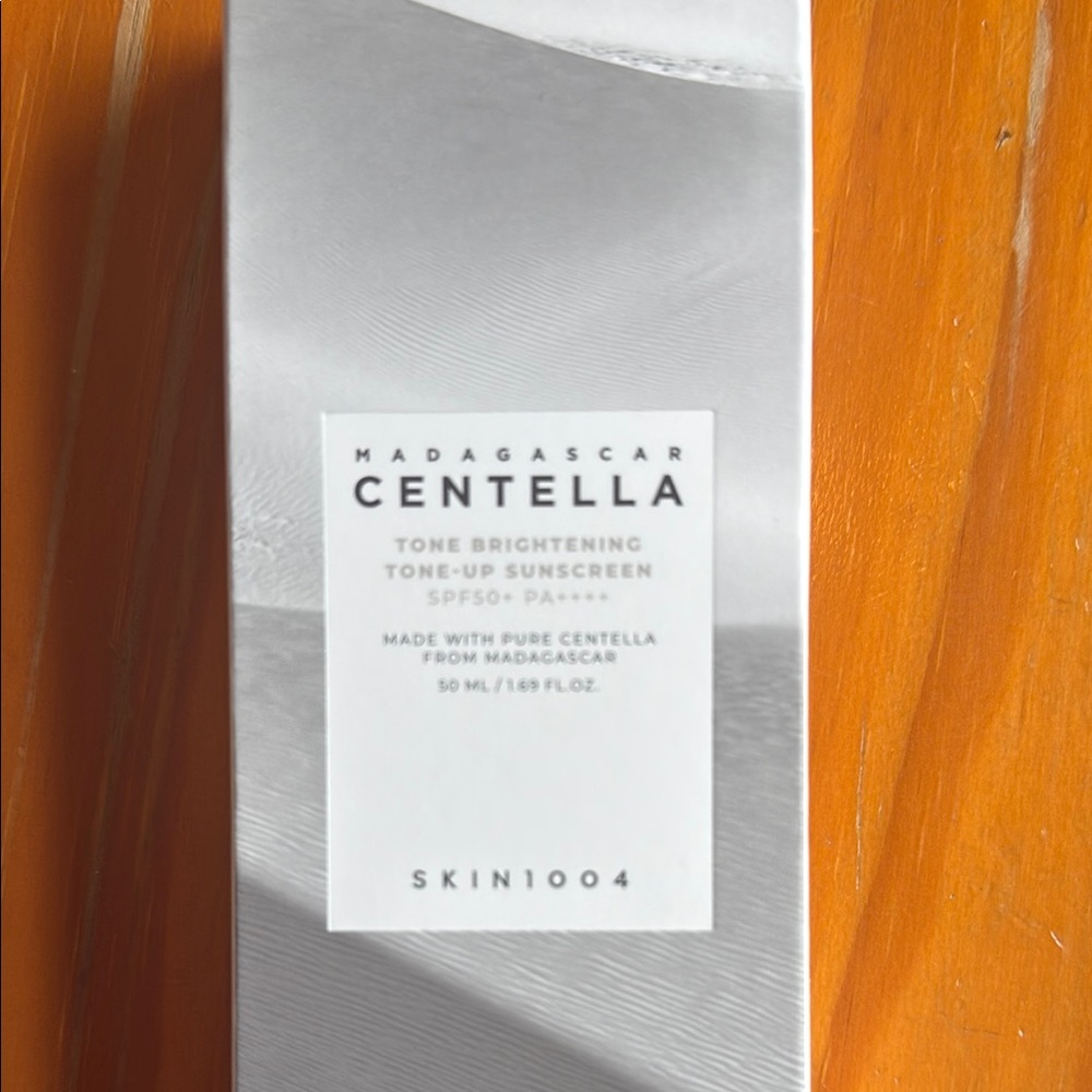 Tone Brightening Tone-Up Sunscreen SPF50+